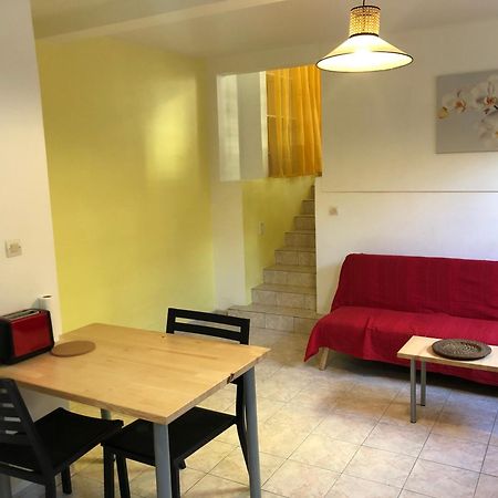 Les Marches De Paulina Apartment แซ็งต์-ลูซ ภายนอก รูปภาพ