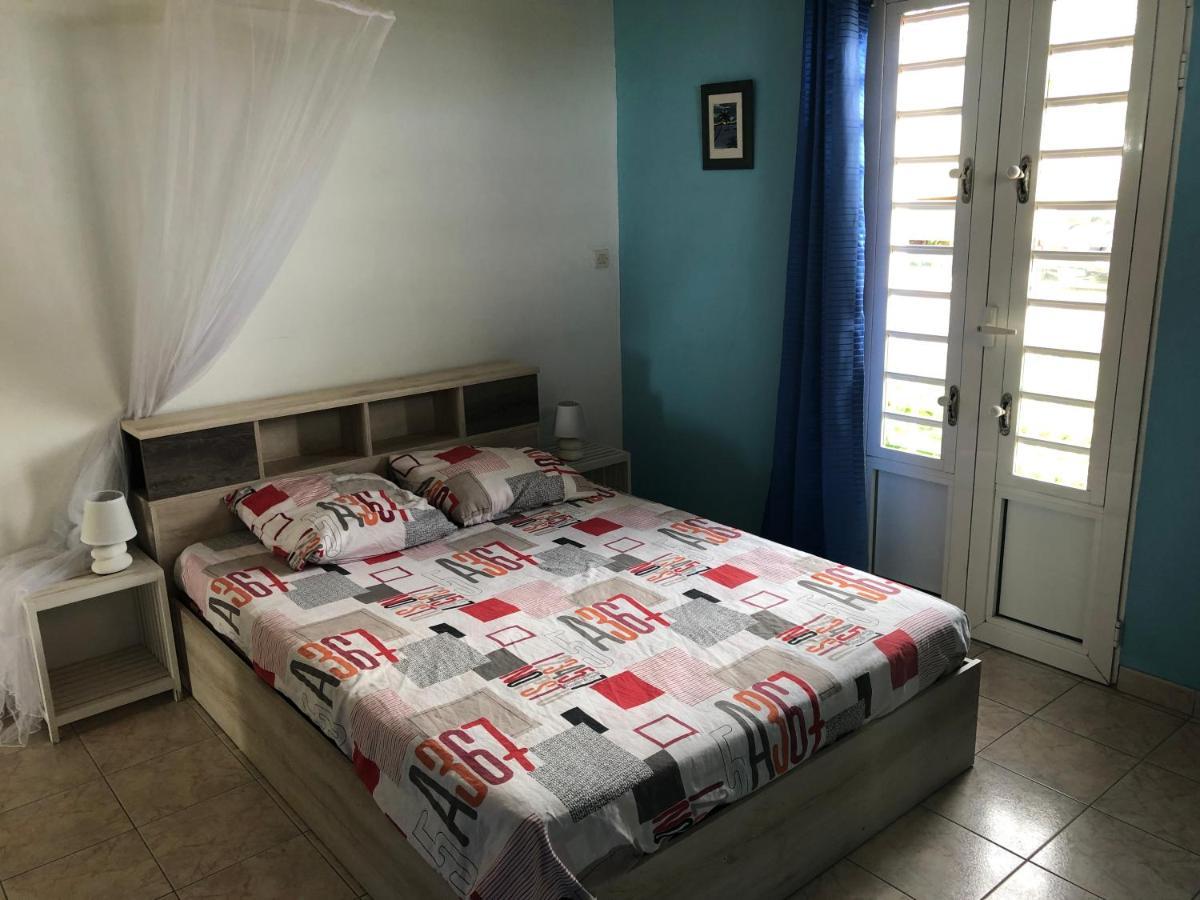 Les Marches De Paulina Apartment แซ็งต์-ลูซ ภายนอก รูปภาพ