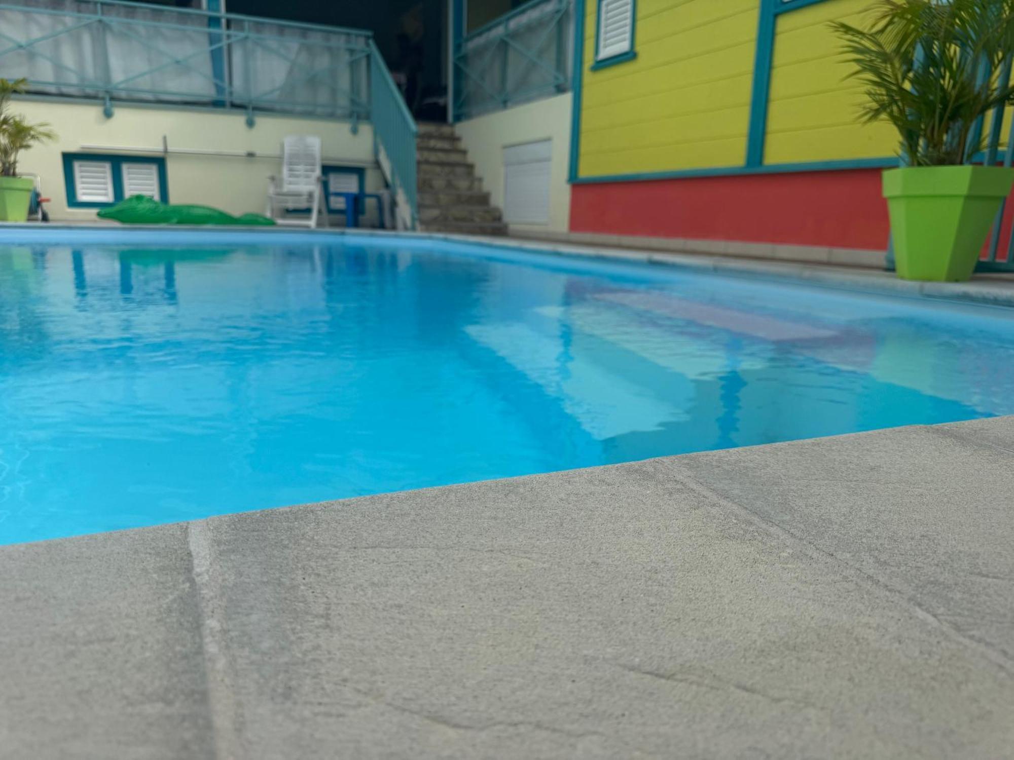 Les Marches De Paulina Apartment แซ็งต์-ลูซ ภายนอก รูปภาพ