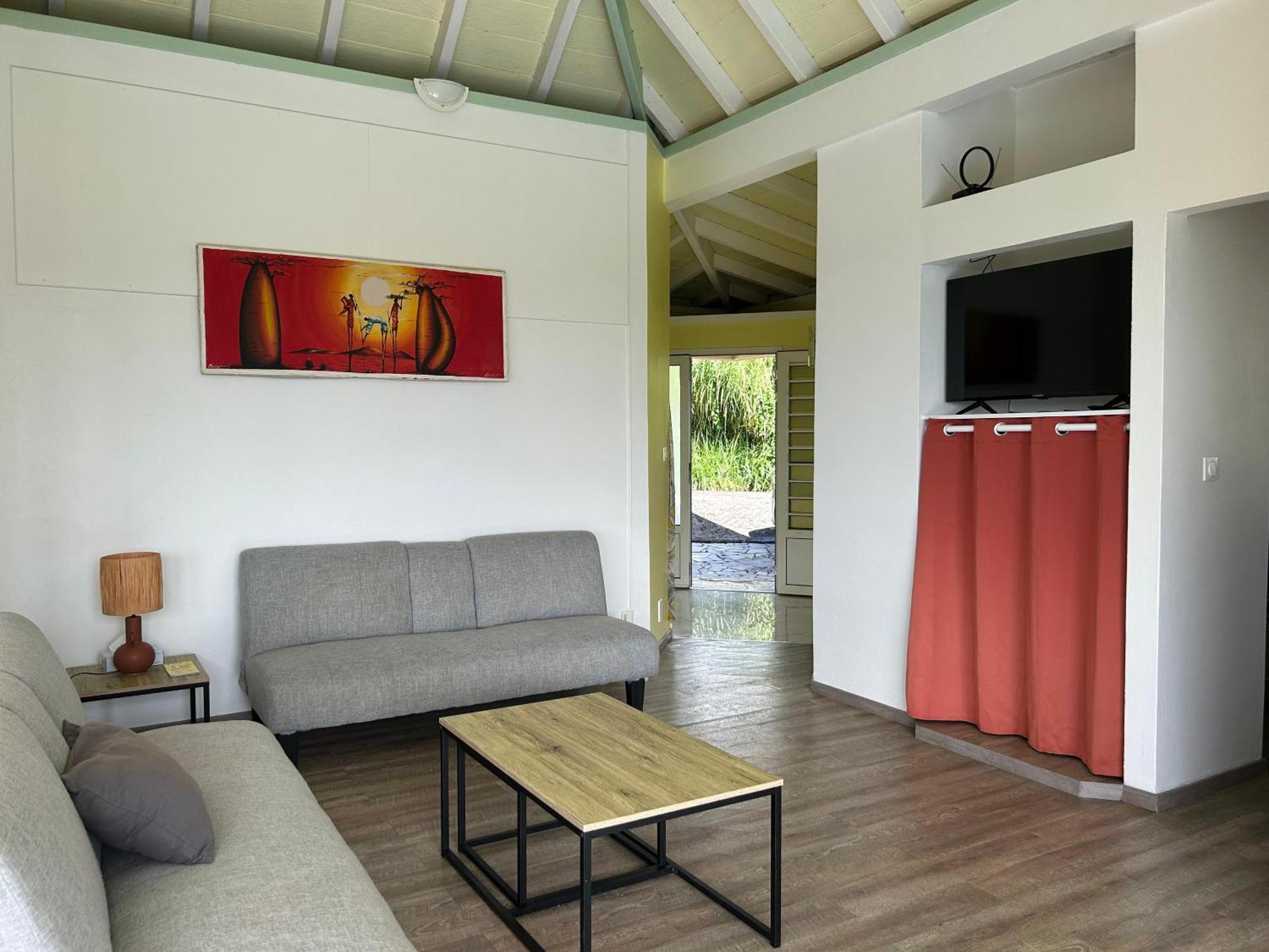 Les Marches De Paulina Apartment แซ็งต์-ลูซ ภายนอก รูปภาพ